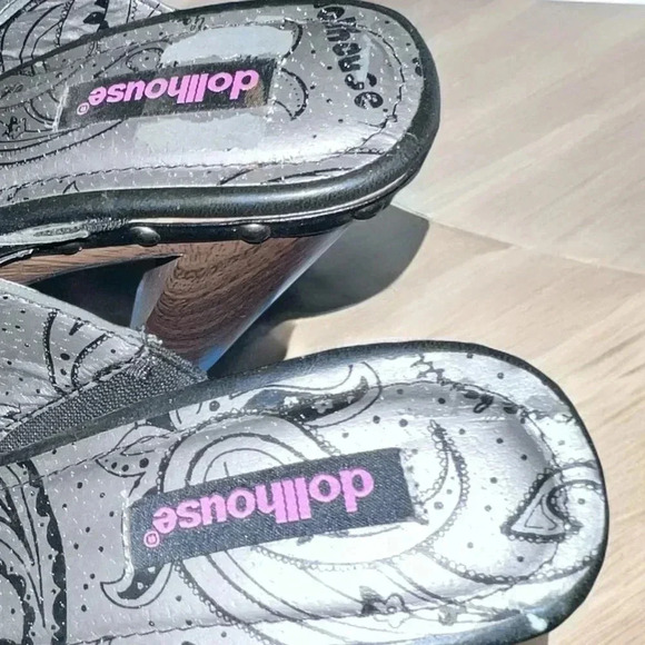 Dollhouse Black Leather Wooden Clogs Sz 10 - Picture 5 of 6